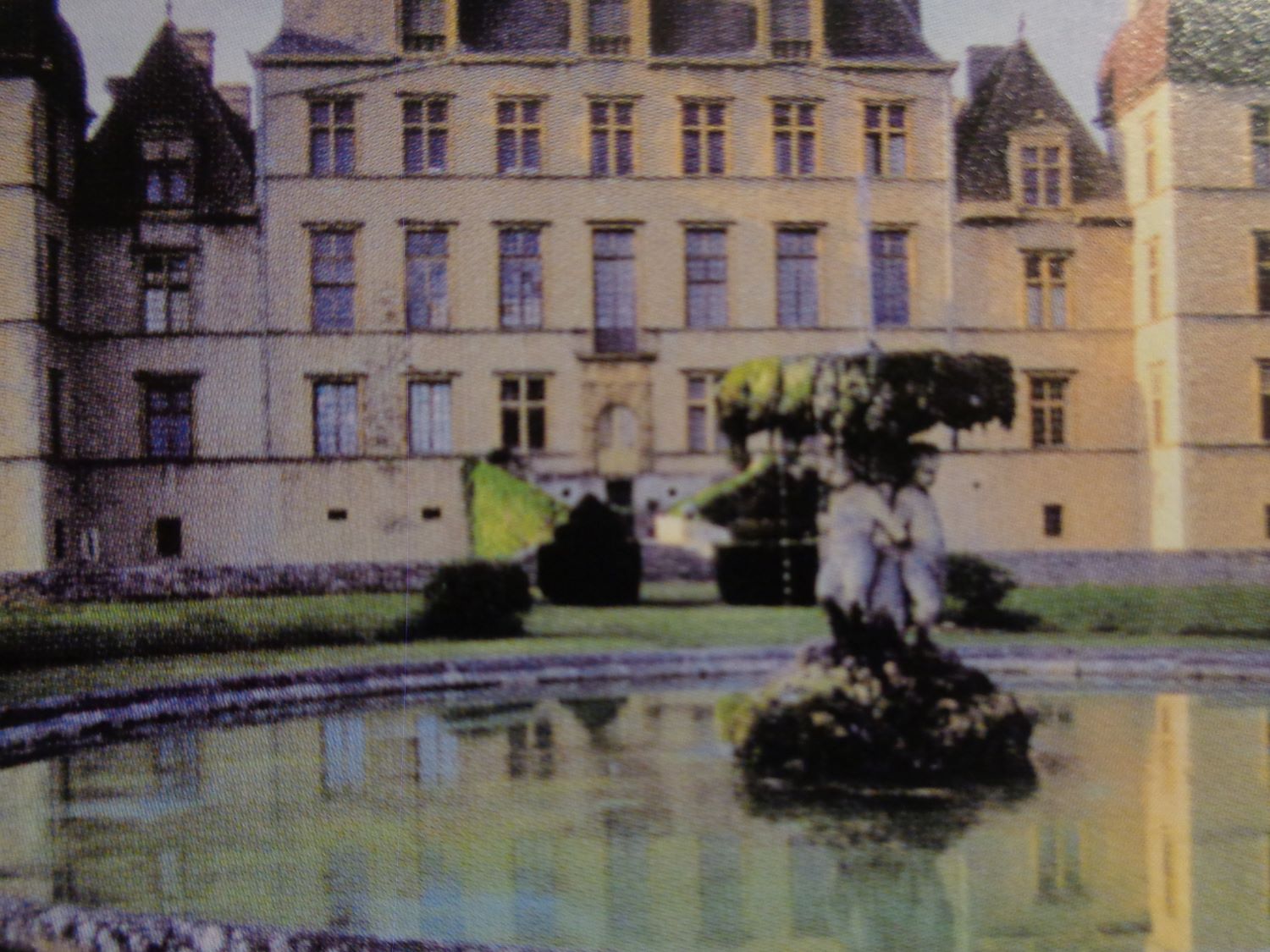 Château de Fléchères front c2008
