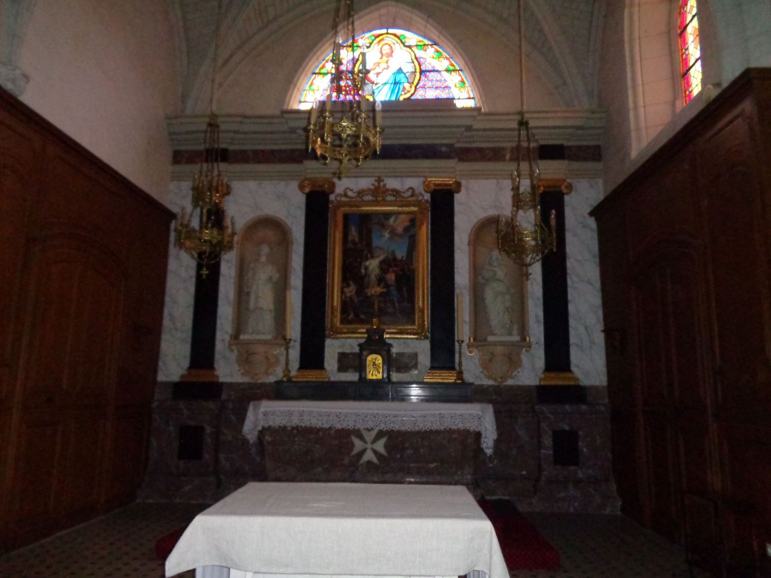 cheverny-ch-saint-etienne-altar-dec21