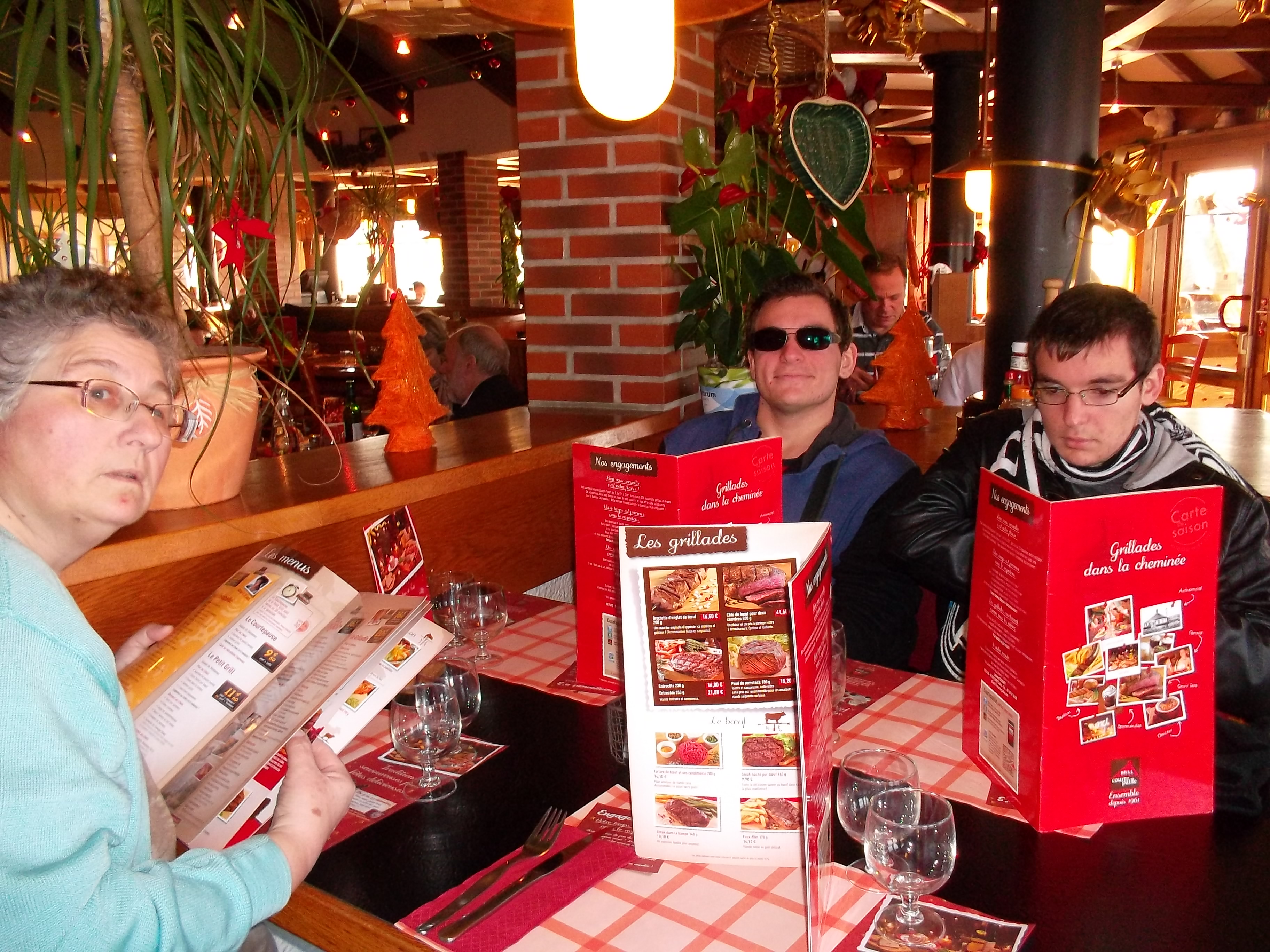 Flins courtepaille MF et twins 2011