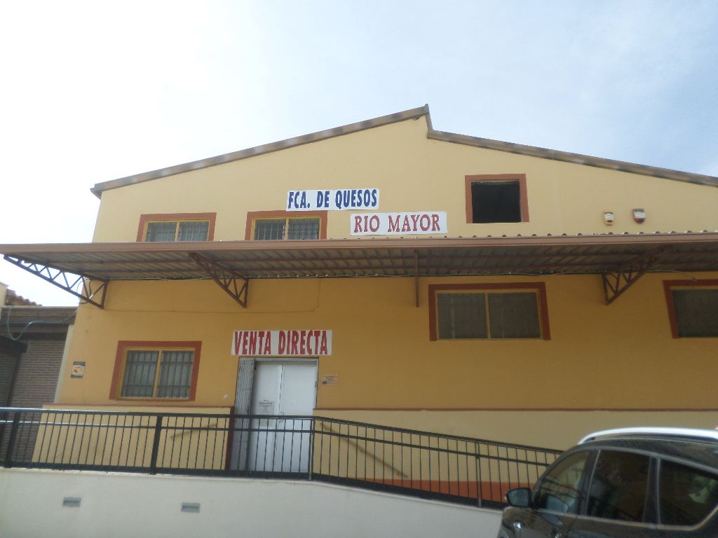 huete-quesos-rio-mayor-factory-store-aug17