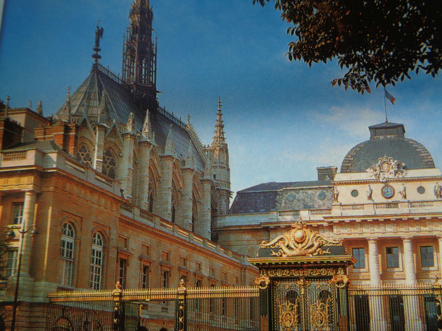 Paris Sainte Chapelle 1 c2005