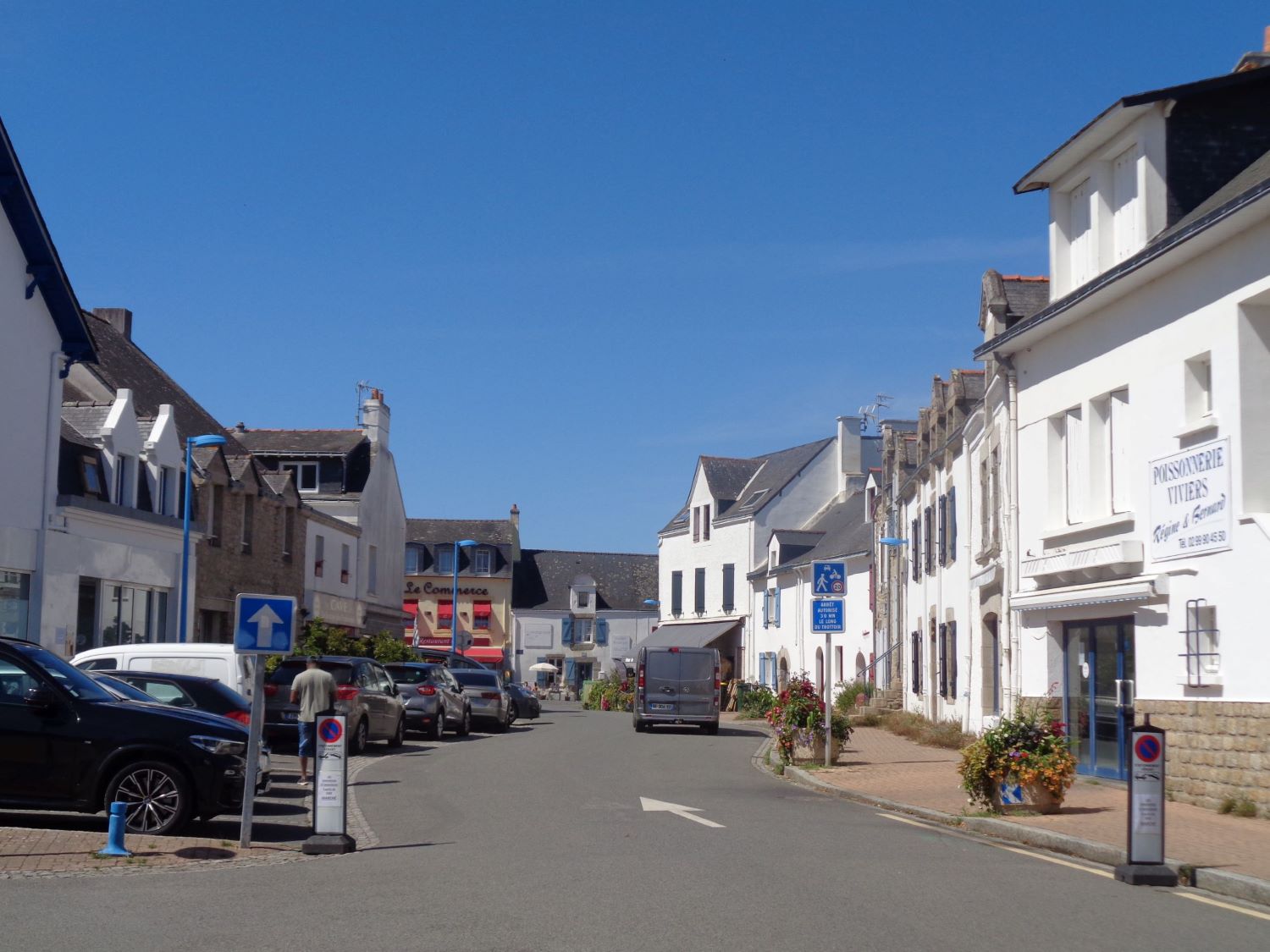 penestin-centre-ville-from-church-aug22