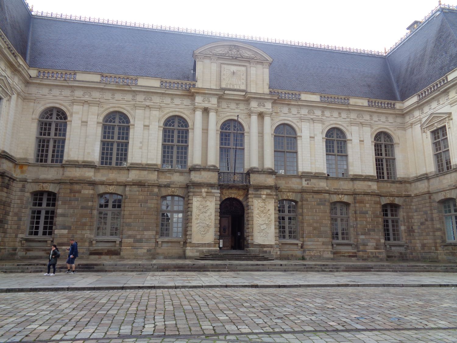 Rennes former parlement de Bretagne front close oct24