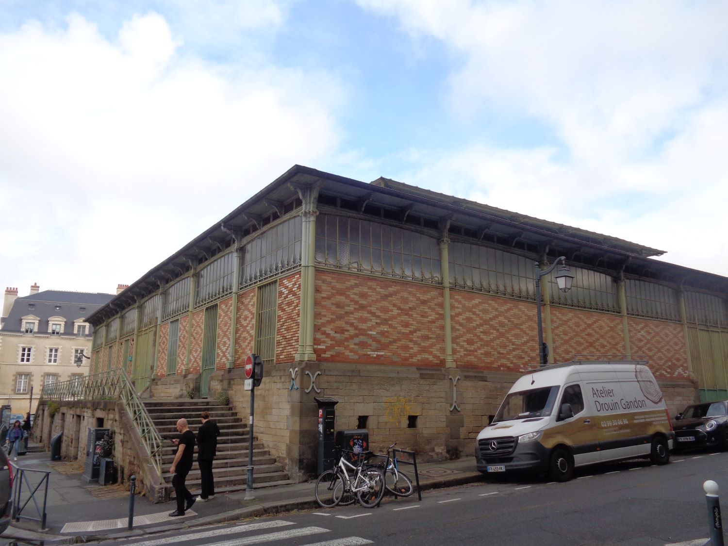 Rennes marche des lices back front oct24