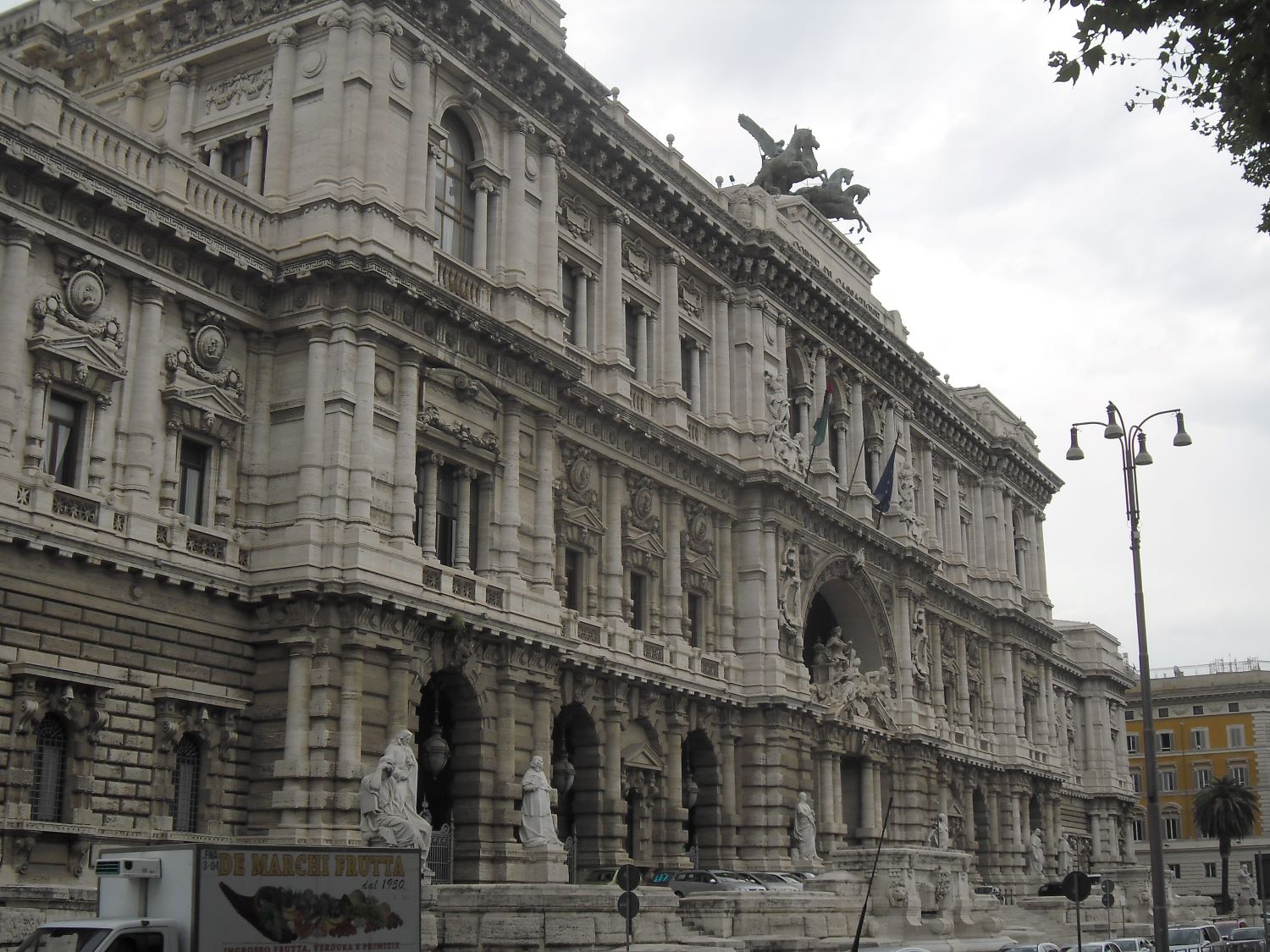 roma-palace-of-justice-piazza-caveur-aug13