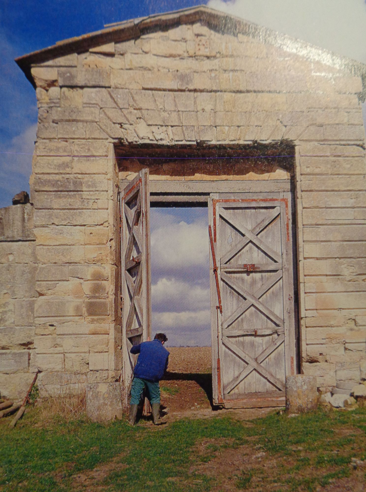 Versailles porte de Bailly or Maintenon closed the parc de Versailles mar09