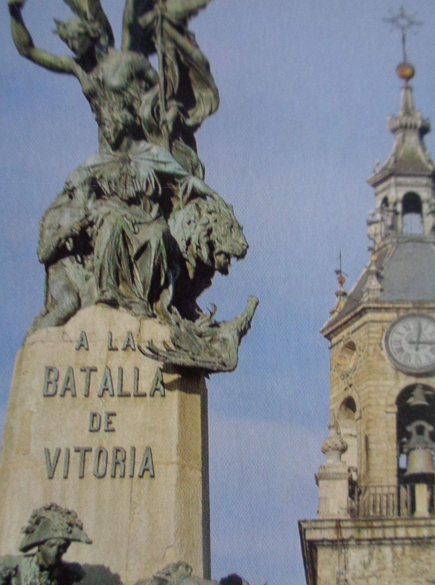 Vitoria-Gasteiz Plaza de la Virgen Blanca mon victory of Wellington over Napoleon c2009