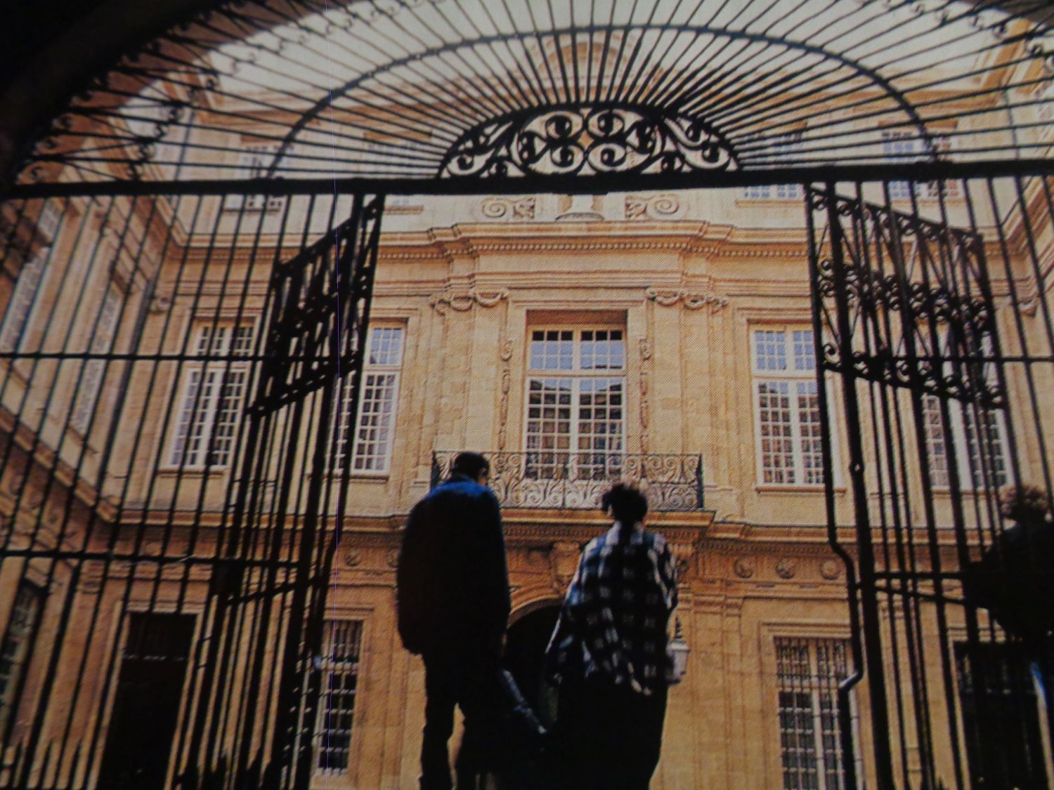 Aix en Provence hôtel de ville cour c2009