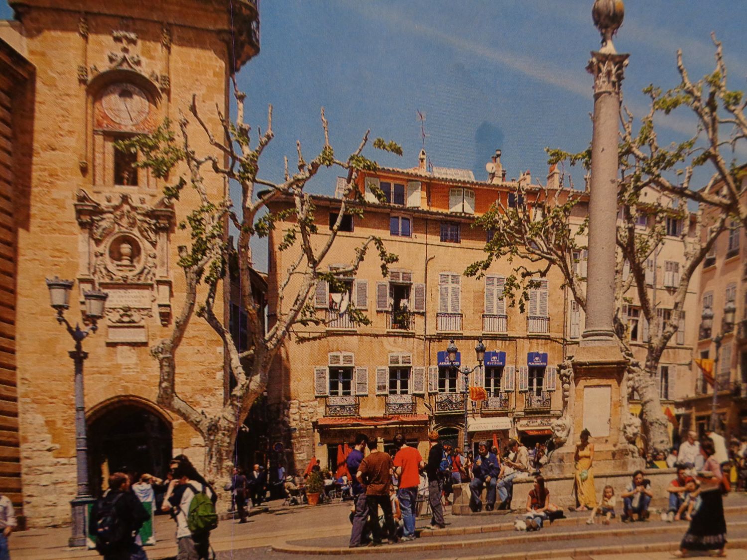 Aix en Provence place de l'hôtel de ville tour de l'horloge 16C next HdV c2009