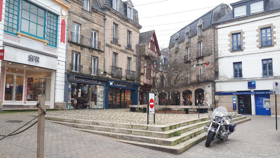 Auray place de la République back HdV nov24