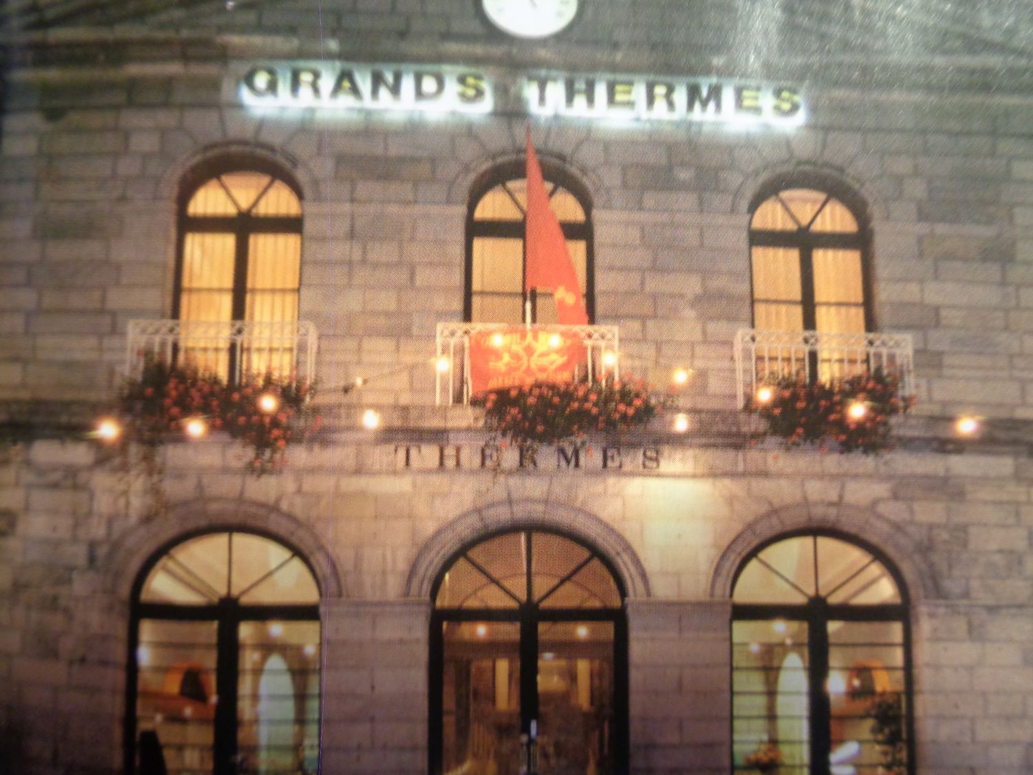 Bagnéres de Bigorre les grands thermes c2009