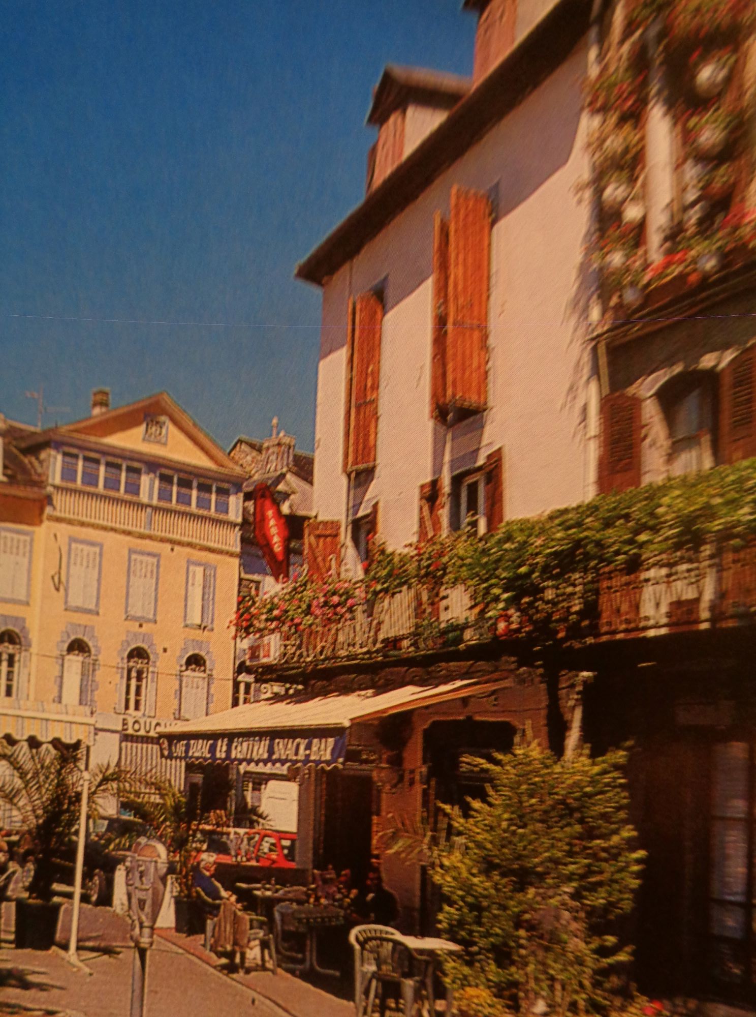 Bagnéres de Bigorre place Lafayette c2009