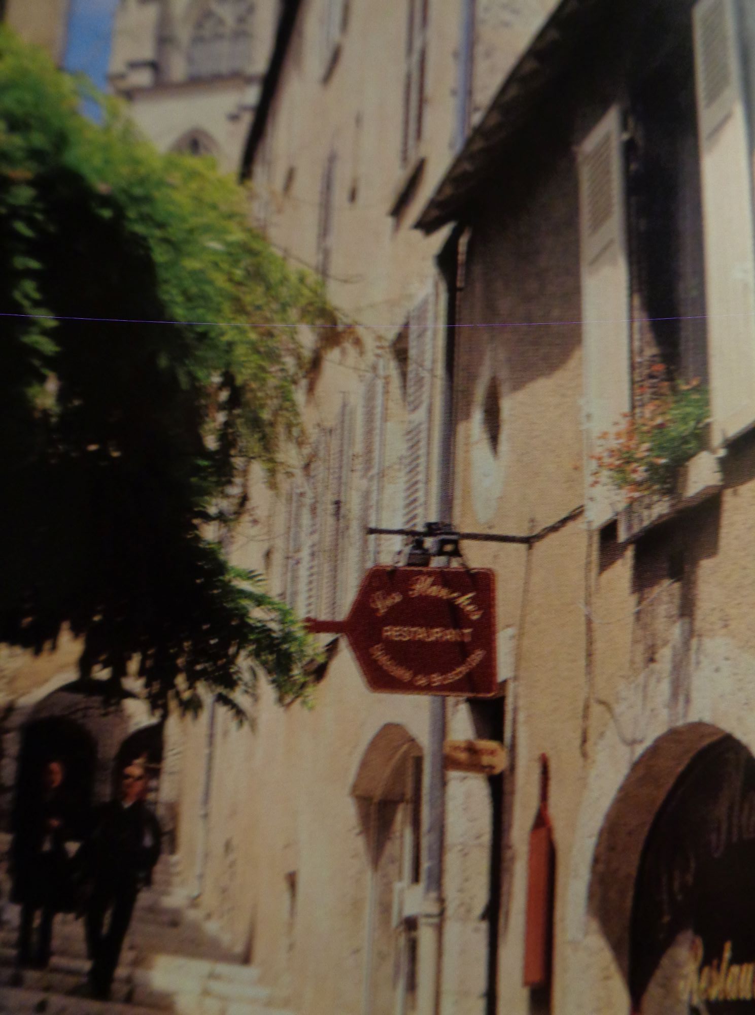 Blois rue du Grenier à sel to low town c2009