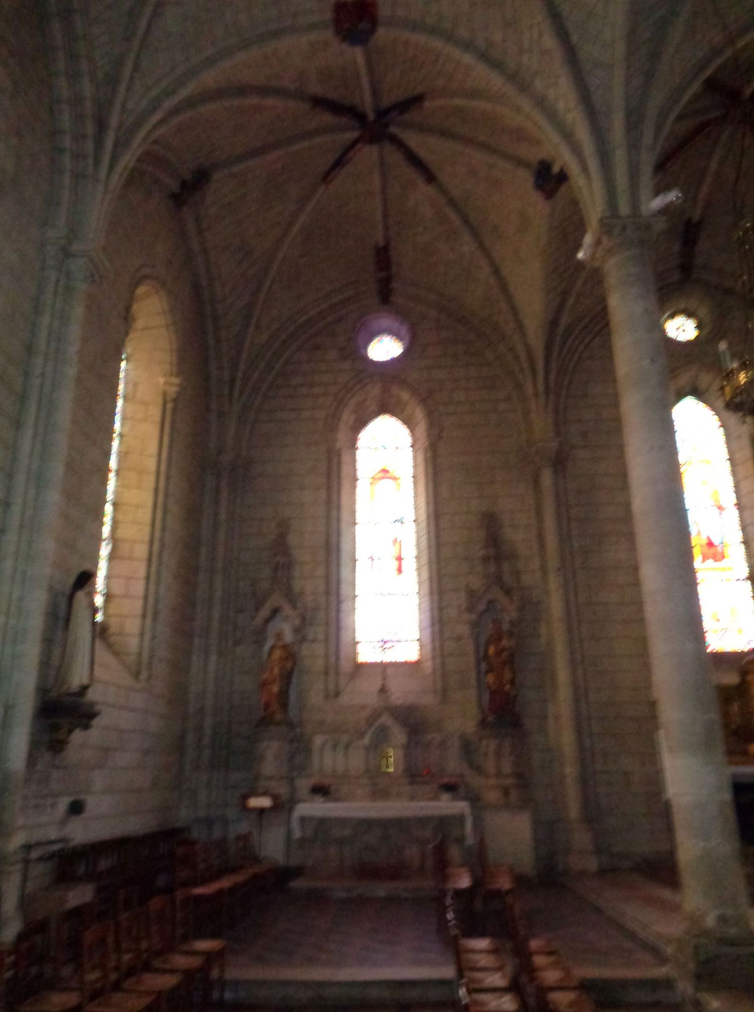 bourgueil-ch-st-germain-altar-left-nov21