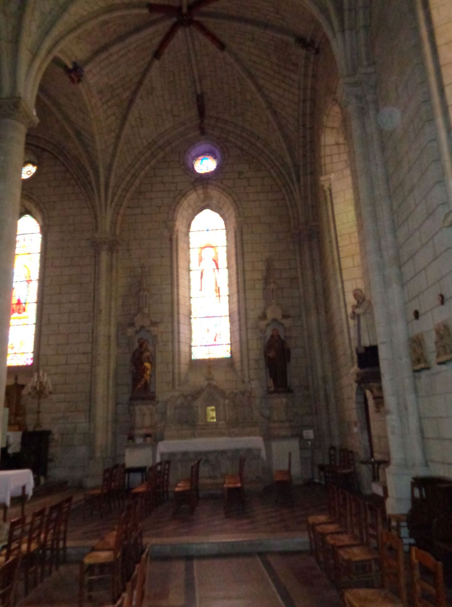 bourgueil-ch-st-germain-altar-right-nov21