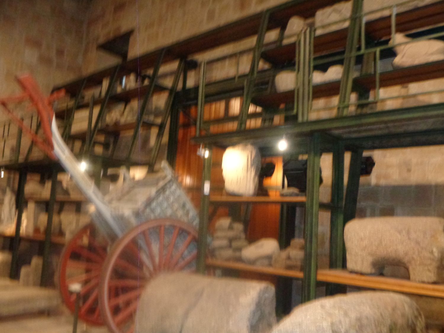 Avila former ch Santo Tomé el Viejo museo stones dec24