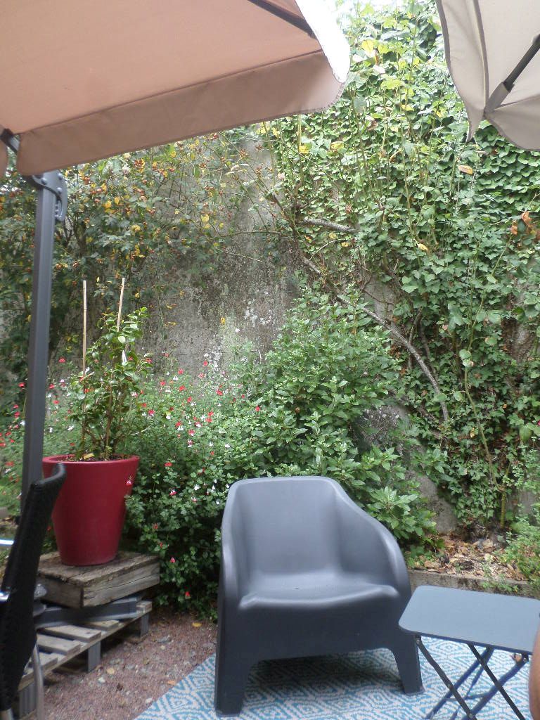 brissac-quince-lardoise-resto-terrace-back-aug19