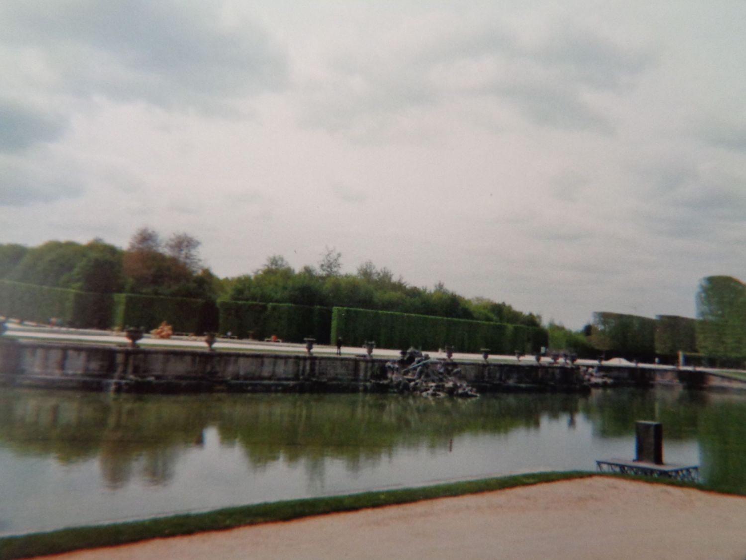 fontainebleau-garden-by-ave-de-maintenon