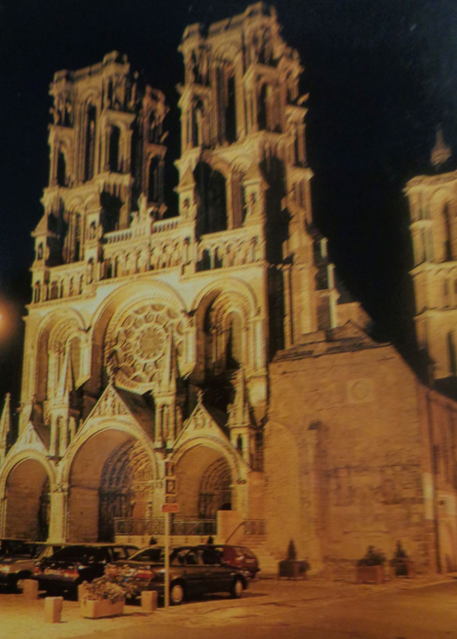 laon-cathedral-night-c1994