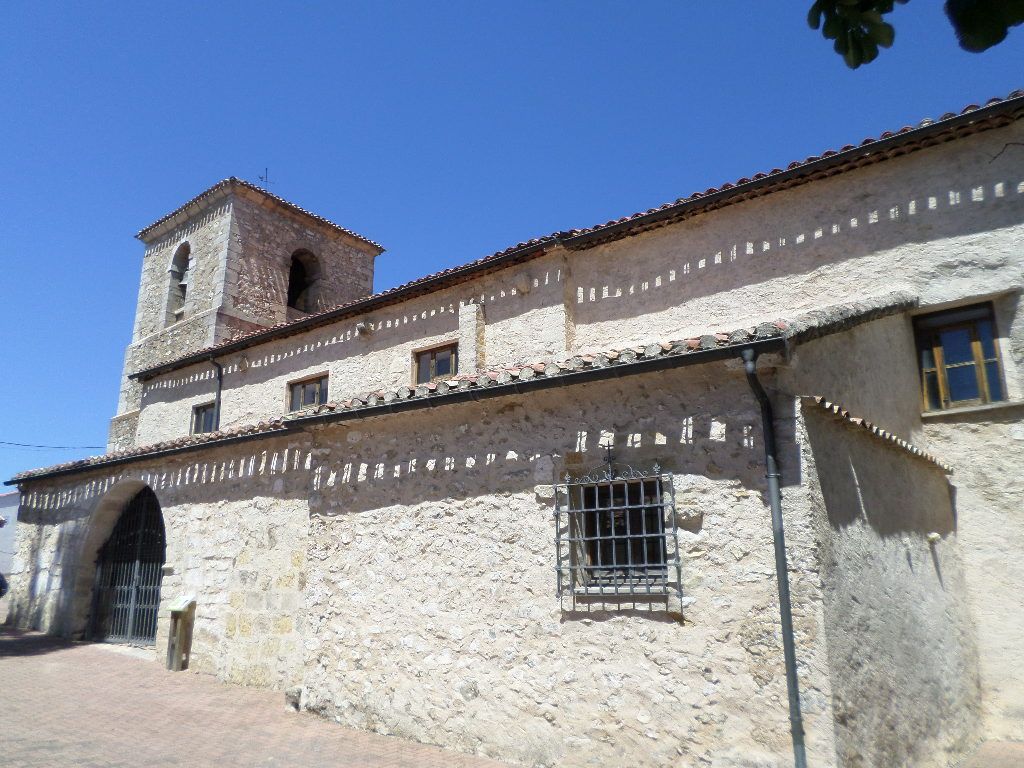 Las Majadas ch Nstra Sra del Sagrario side ent aug16