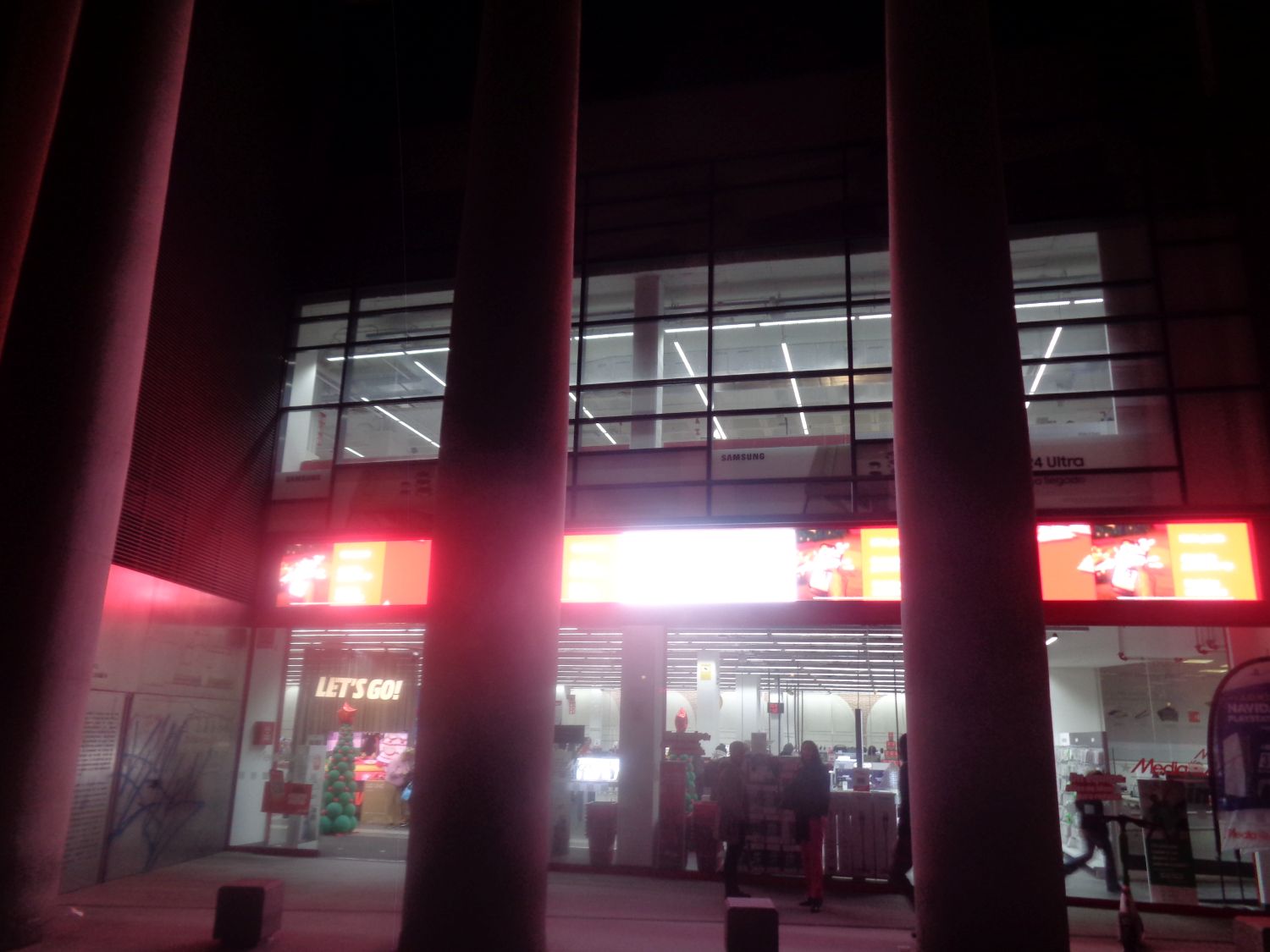 Madrid Media Markt calle del carmen front dec24