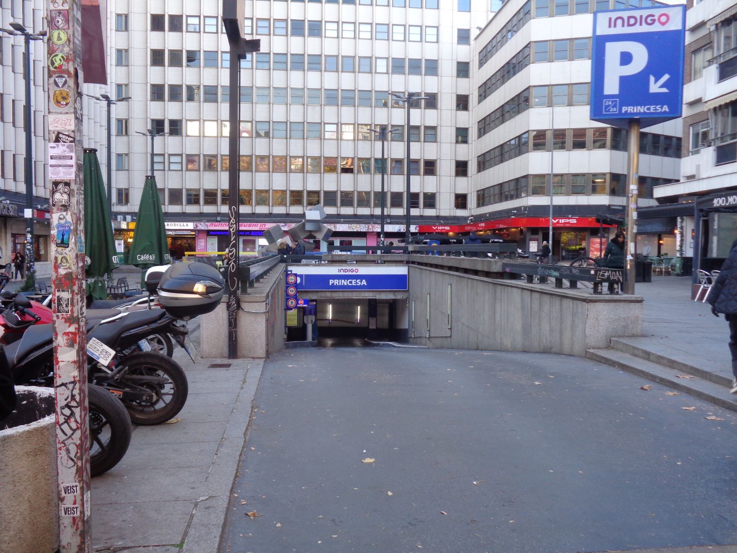 Madrid parking calle de la princesa 5 dec24