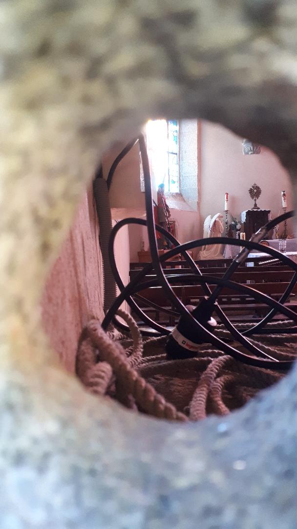 Plouay Chapelle ND de Sion altar by hole feb23