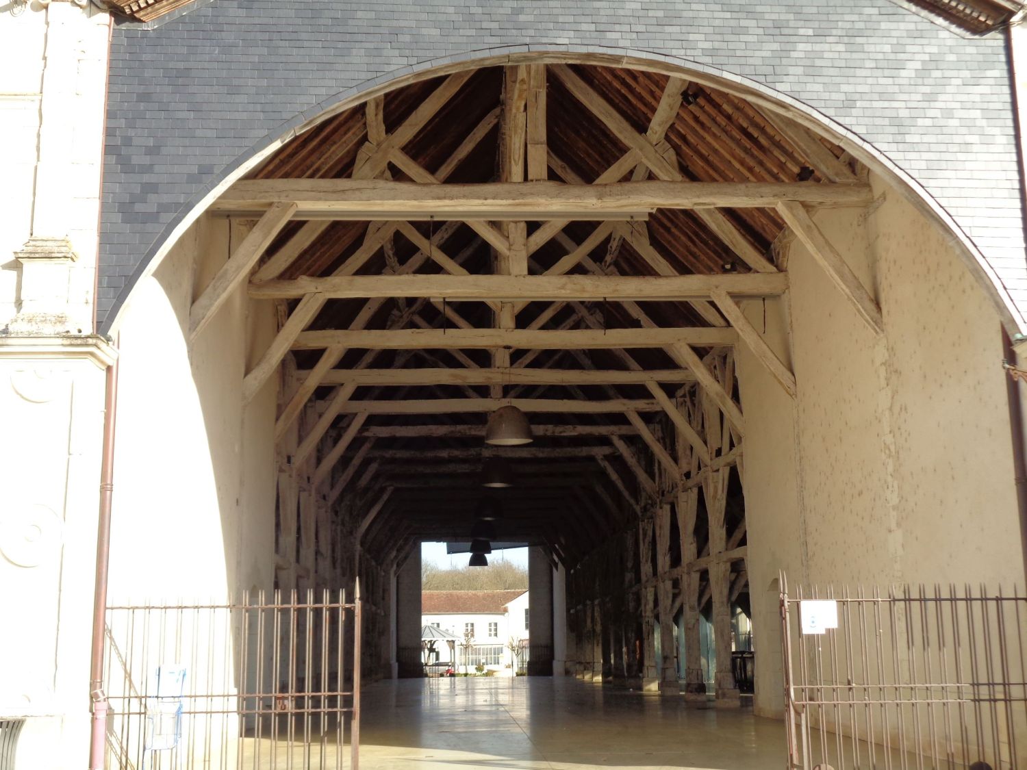 Richelieu halles entr place du marche feb22