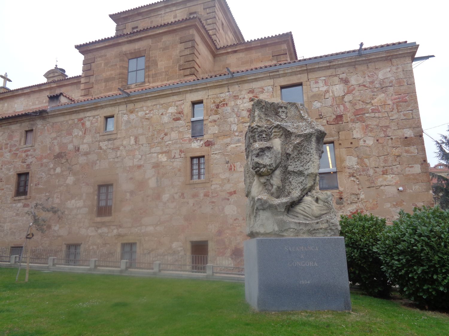 Salamanca statue of Gongora homage dec24