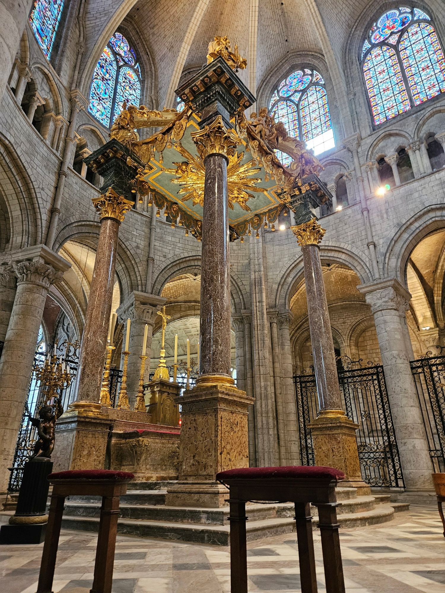 Sens Cathédrale Saint Etienne Grand autel et baldaquin dec22