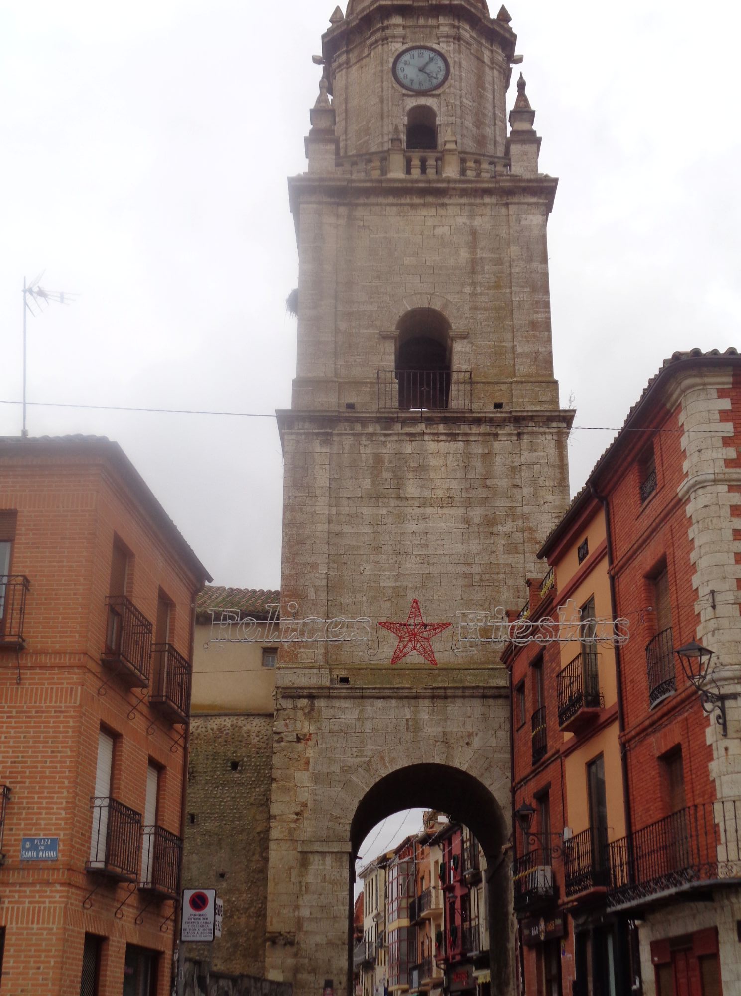 Toro torre del reloj closeup dec24