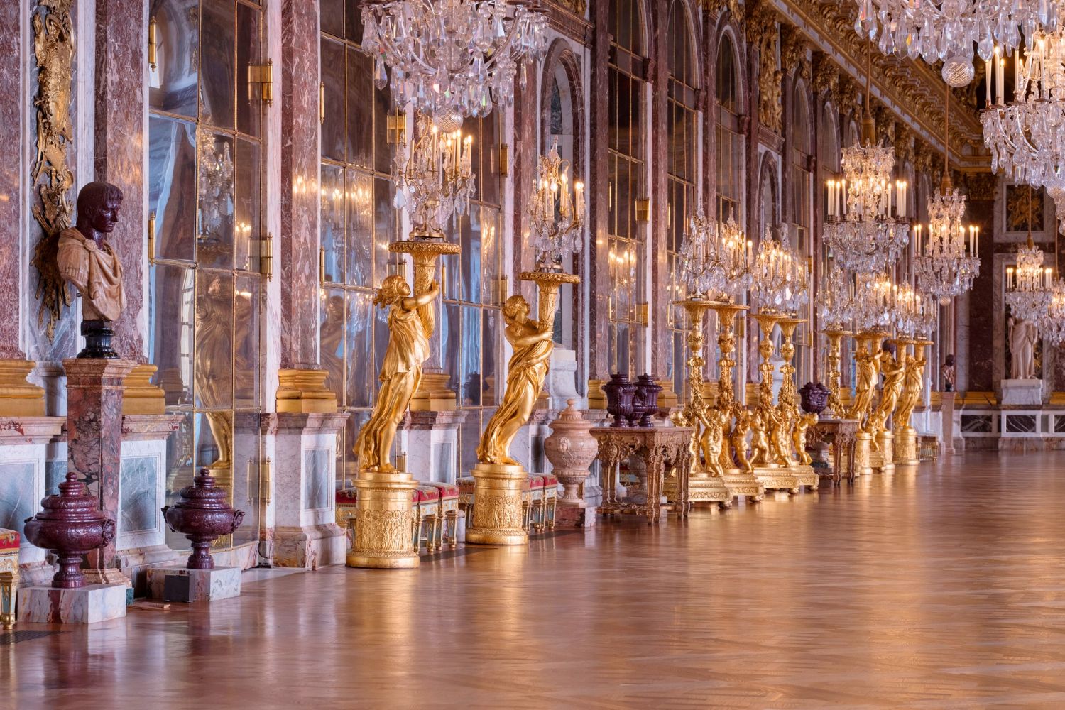 Versailles Château galerie des glaces dec24
