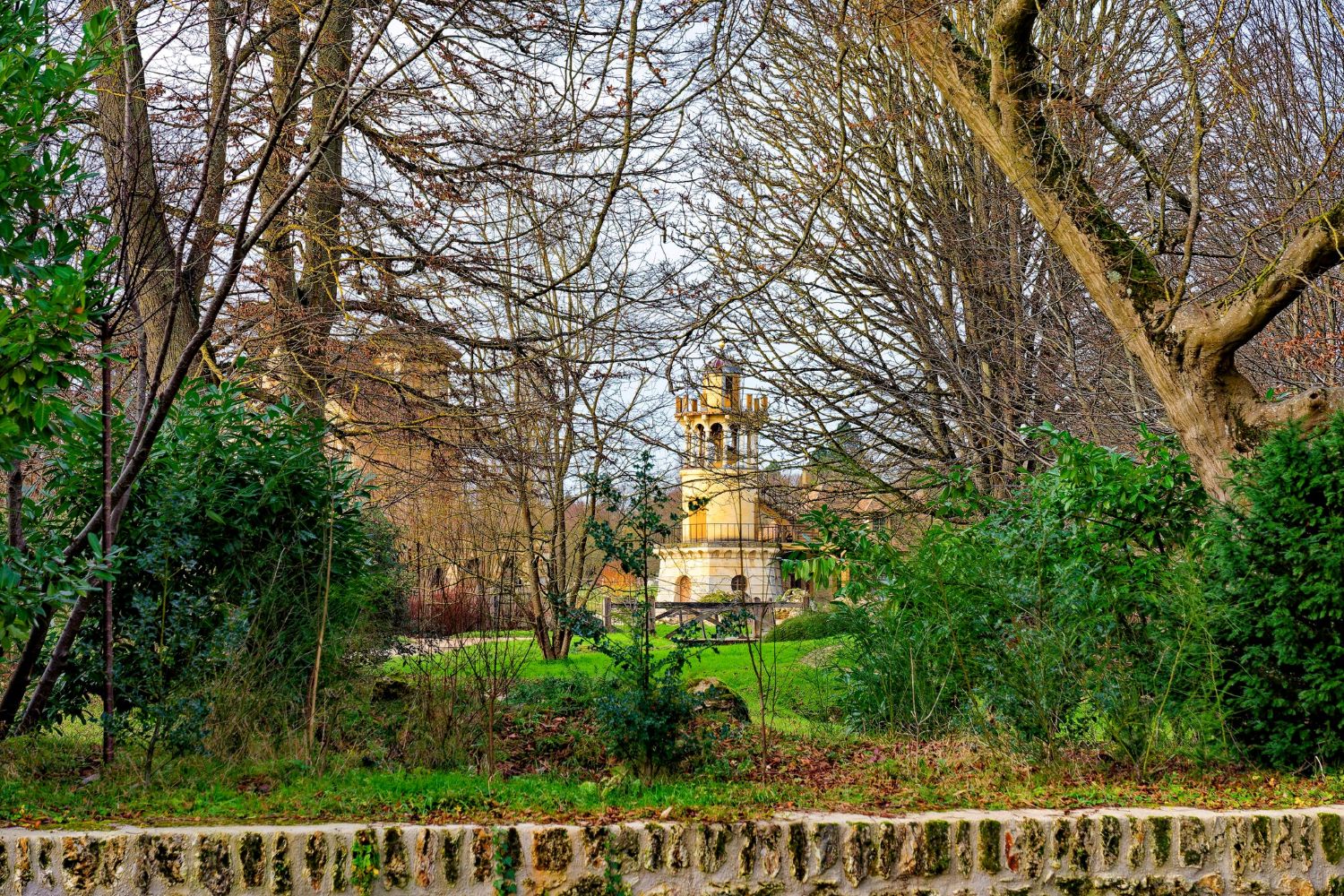 Versailles château hameau Tour Marlborough dec24
