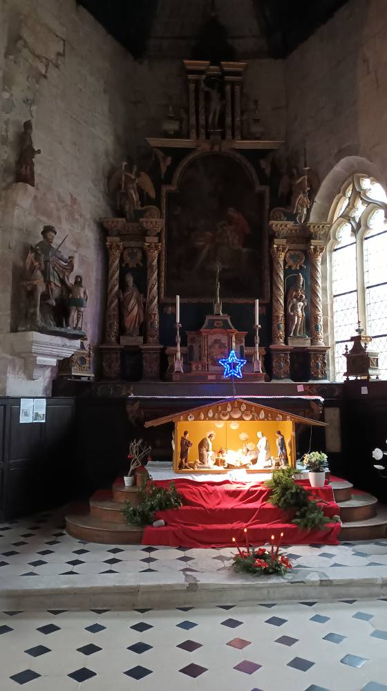 Veules les Roses ch Saint Martin Choir dec24