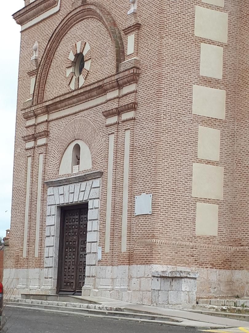 Villanueva de Duero ch Nuestra Señora de la Visitación front door dec24