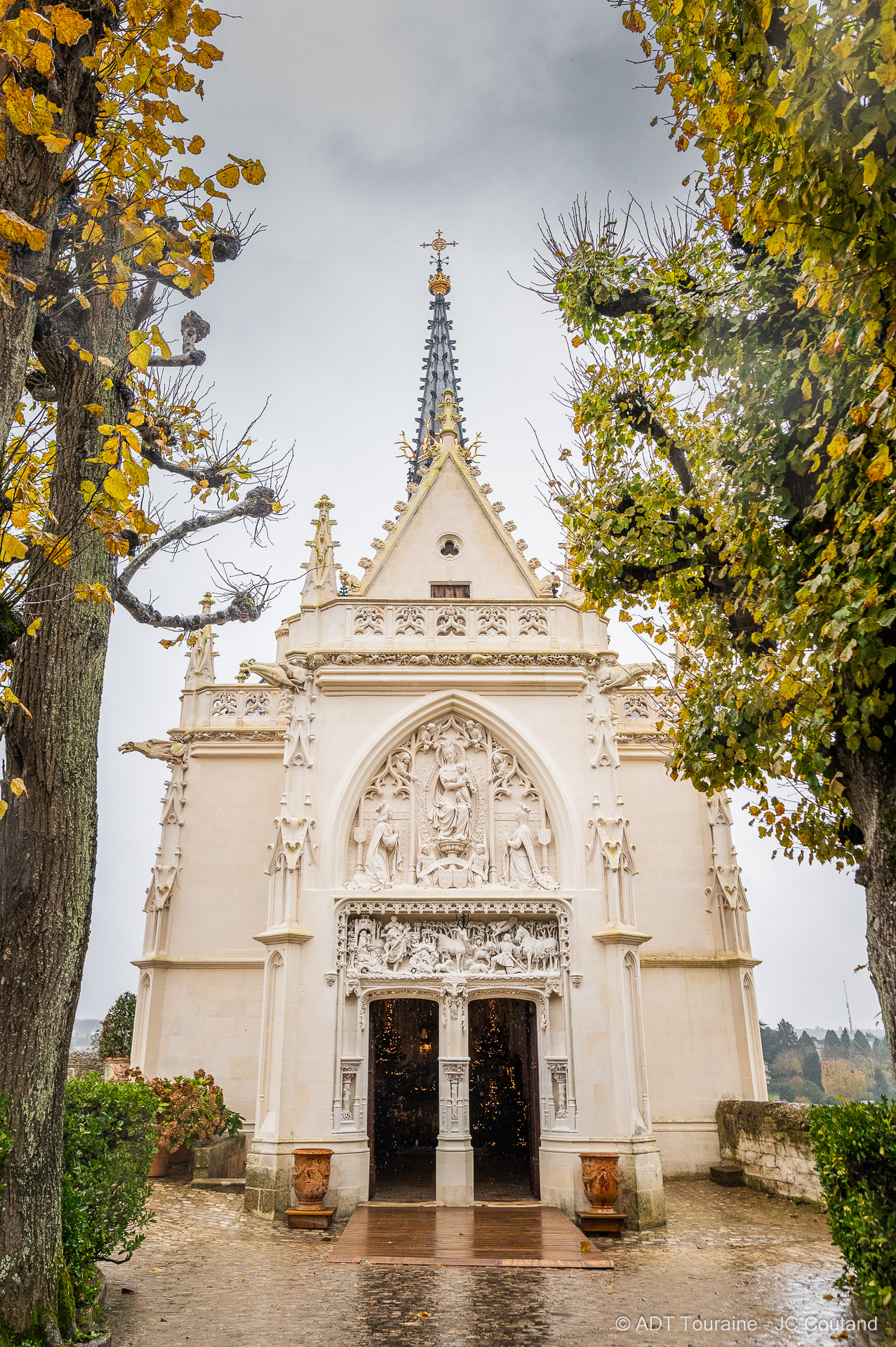Amboise château chapelle St Hubert