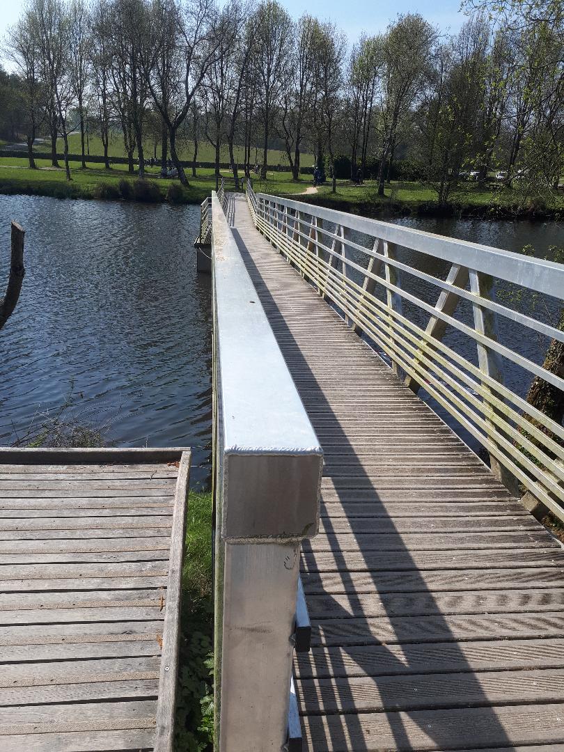 Brandivy etang de la foret passarelle apr21