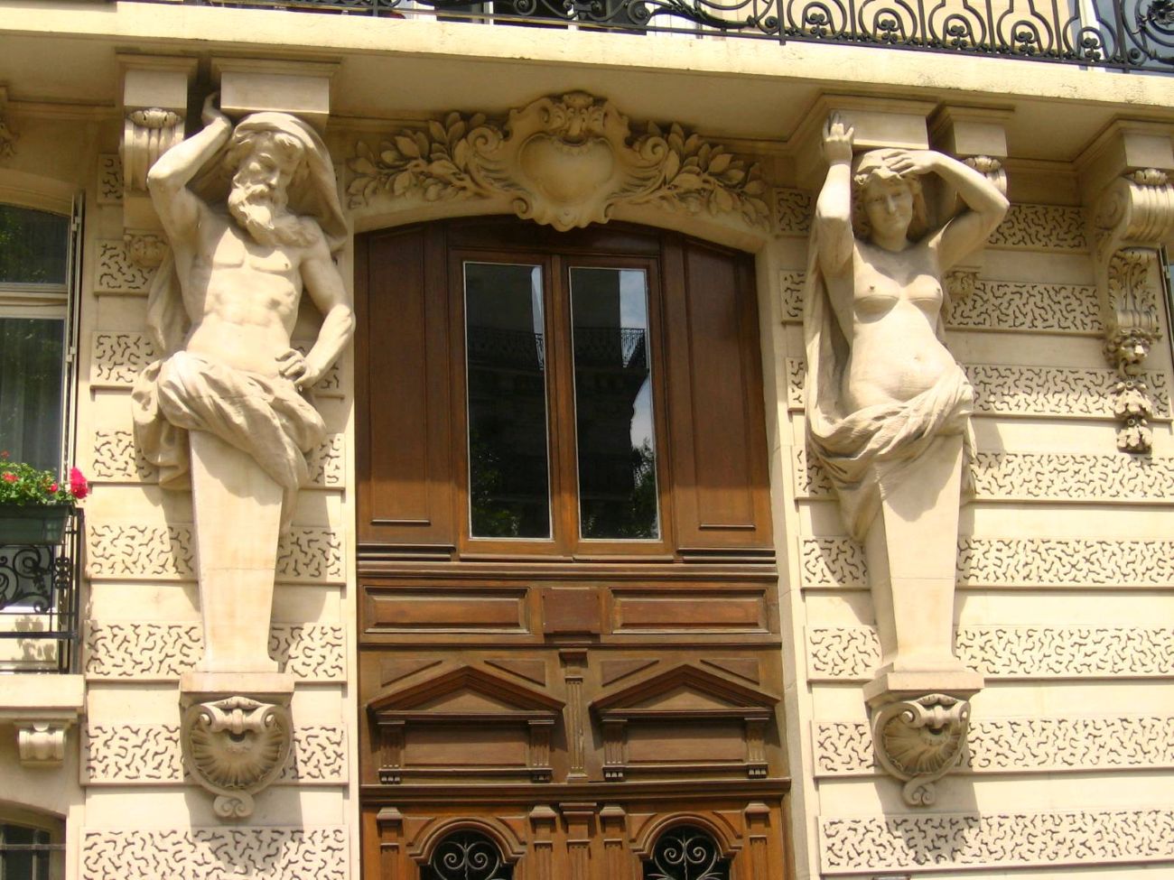 Paris Cariatide et Atlante, Avenue de Tourville, 7e