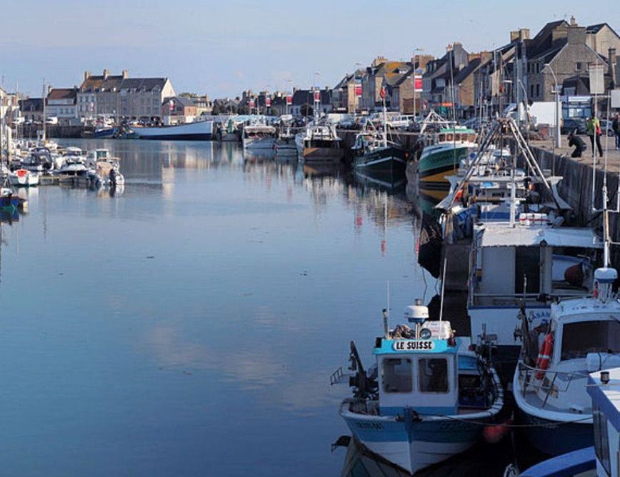 Saint Vaast la Hougue port de pêche et de plaisance